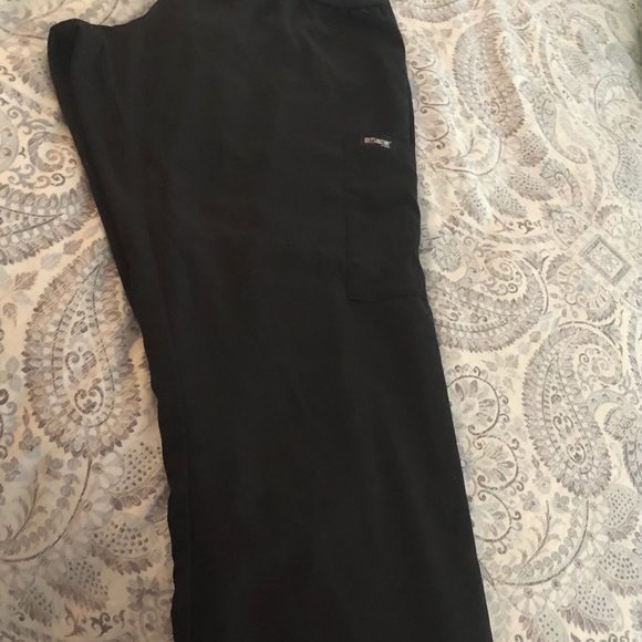 Grey’s Anatomy Maternity Scrub Pants - Picture 2 of 4